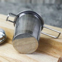1pc Premium Stainless Steel Tea Filter Extended Folding Handle, Loose Tea Drainer with Lid,Anti-Scald Multi-Purpose Tea Strainer